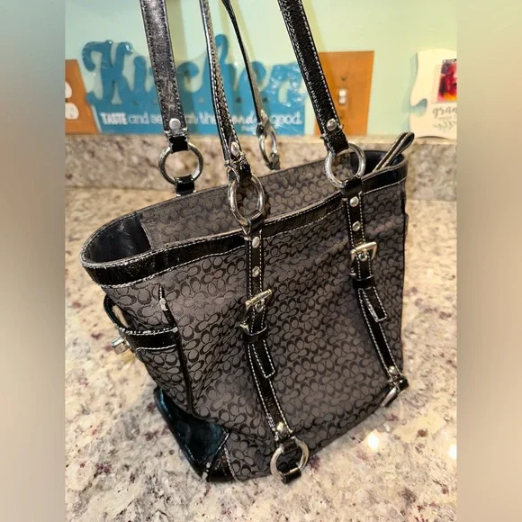 Coach Purse Shoulder Bag - Picture 7 of 16